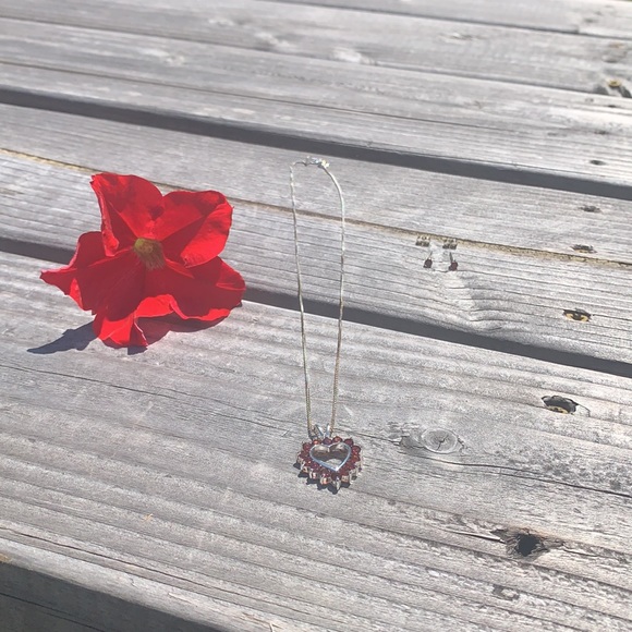 ❤️ Genuine Garnet Sterling Silver Necklace, Heart Pendant, and Studs ❤️ - Picture 12 of 13
